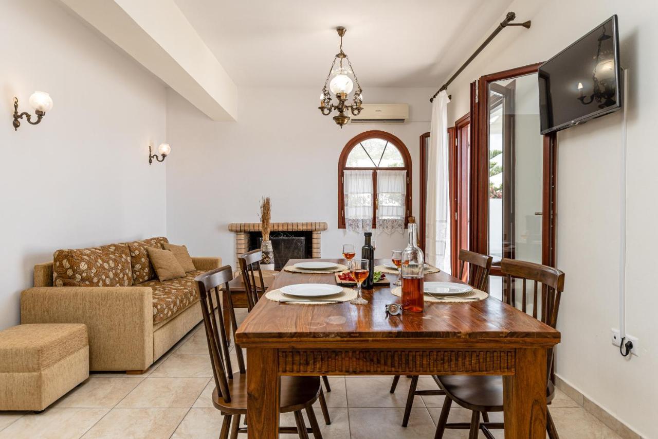 Villa Of Roses In Naxos - Private Villa With Pool Naxos City Dış mekan fotoğraf
