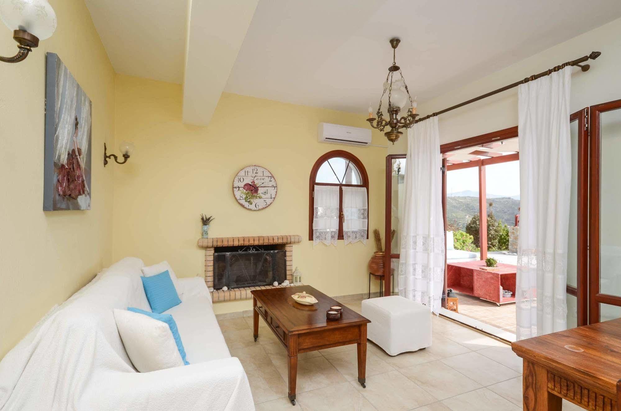 Villa Of Roses In Naxos - Private Villa With Pool Naxos City Dış mekan fotoğraf